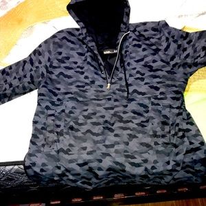Under armour pull over wind breaker / rain jacket